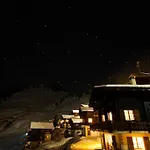 Valaisia シャレー リーデラルプ