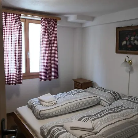 Valaisia Alpesi faház *